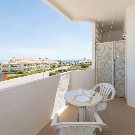Apartament Of Sra. Da Rocha Beach In Torrejao 포르체스