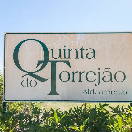 Apartament Of Sra. Da Rocha Beach In Torrejao * Porches (Algarve)